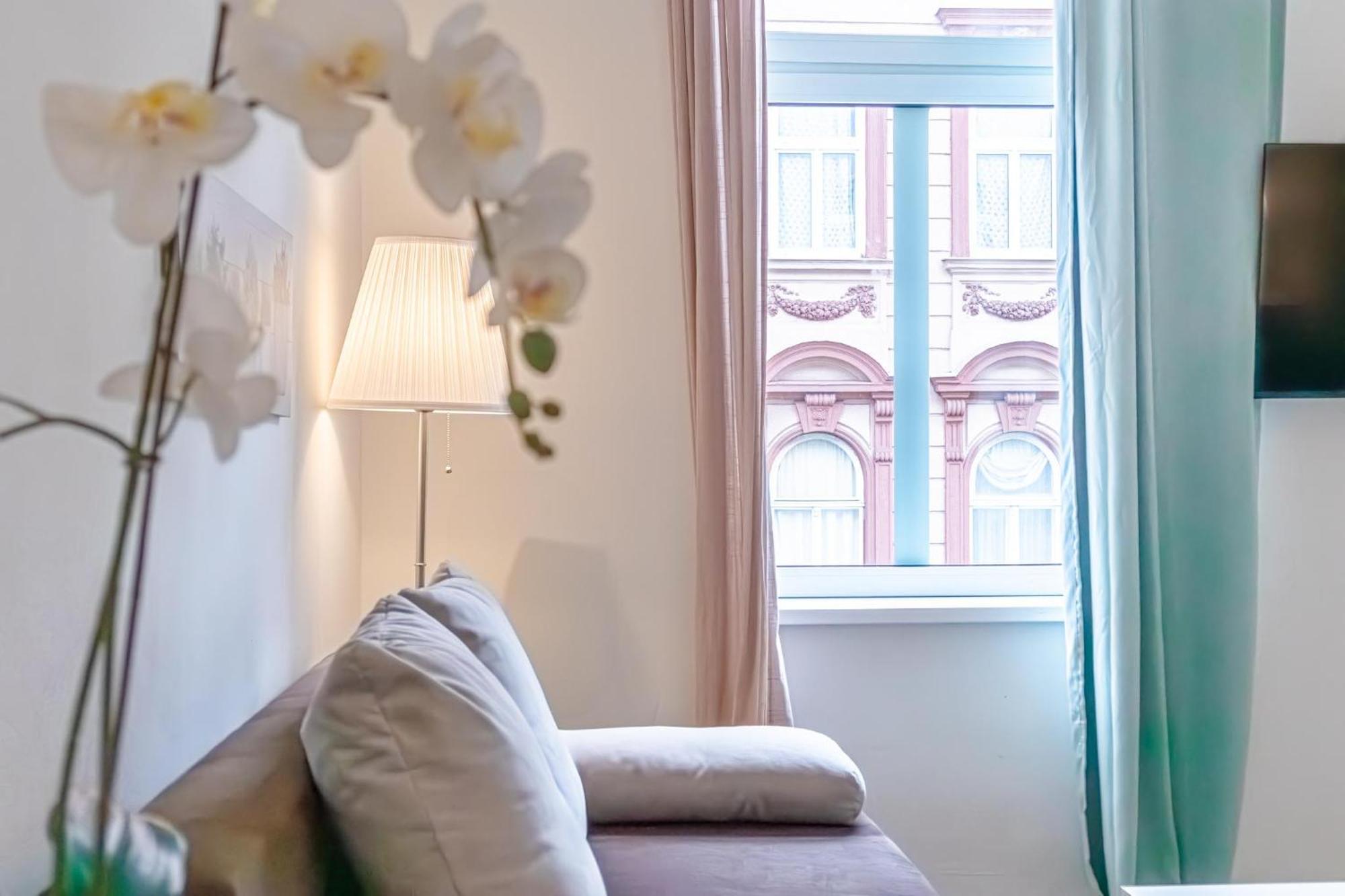 Budget-Friendly 2Br Apt With Great Location Apartment Wina Bagian luar foto